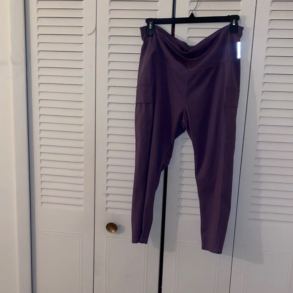 Xersion Lavender 7/8 Ankle Leggings
